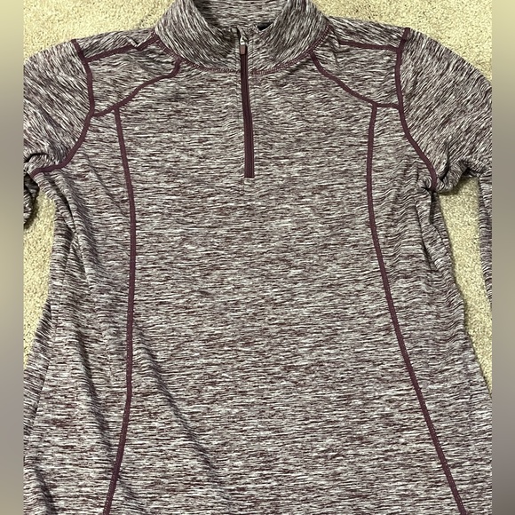 Danskin purple & white quarter zip top. Size medium. Good used condition - Picture 3 of 5
